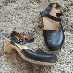 Dansko Maisie Clog Sandal Leather Size 11/…